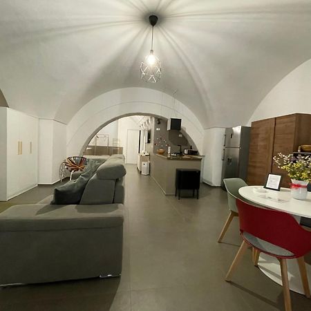 Archome Luxury Apartment Бриндизи Экстерьер фото