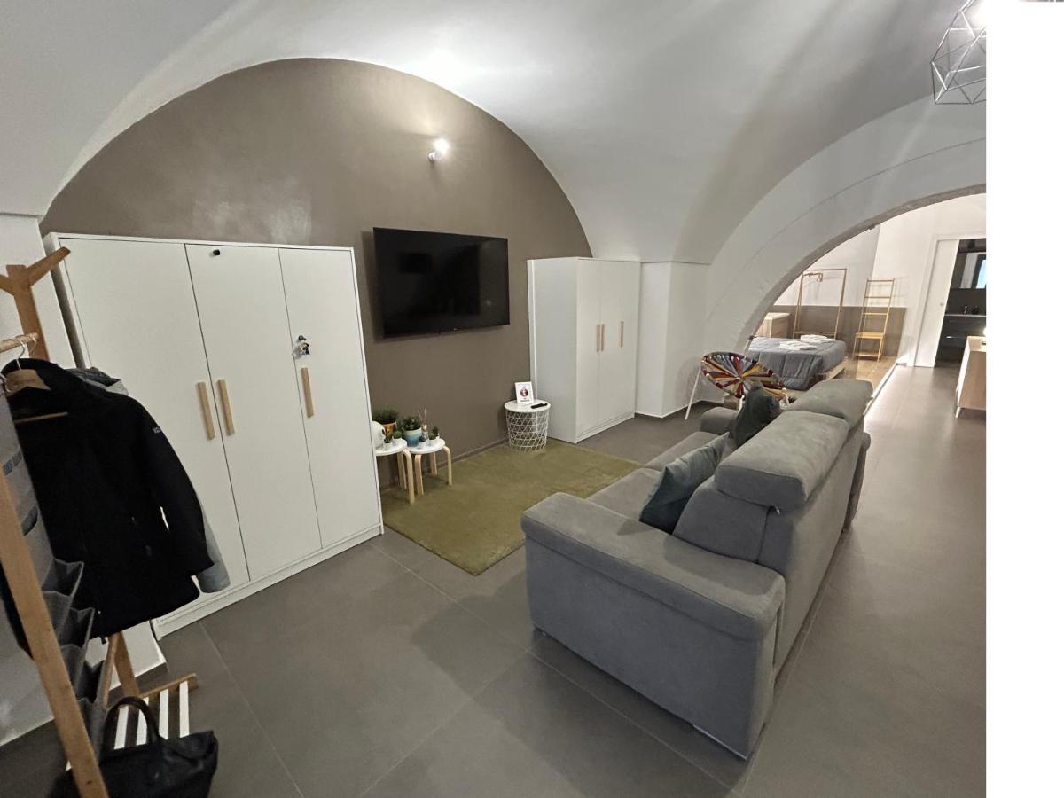 Archome Luxury Apartment Бриндизи Экстерьер фото